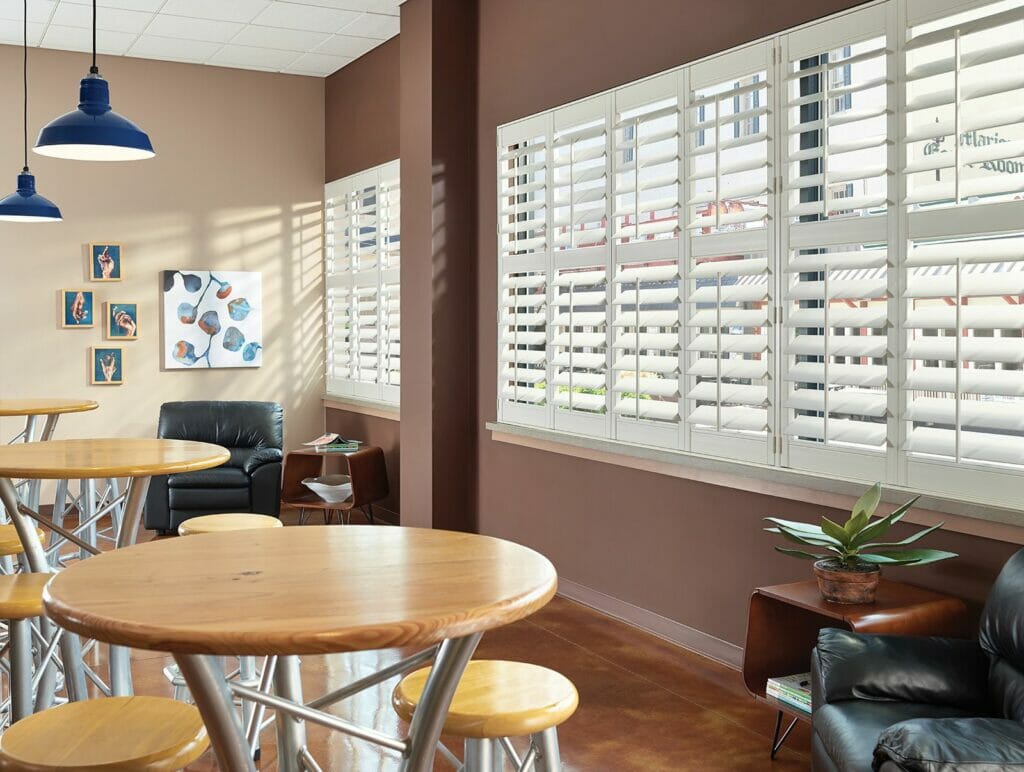 Pearl - 4 1/2 inch louver - Casing Sill Frame - Standard Divider Rail - Tilt Bar Pearl - 4 1/2 inch louver - Casing Sill Frame - Standard Divider Rail - Tilt Bar